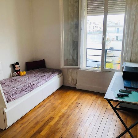 Appartement Tres Calme A 10Mn De Paris - Woman & Couples Only Courbevoie Dış mekan fotoğraf