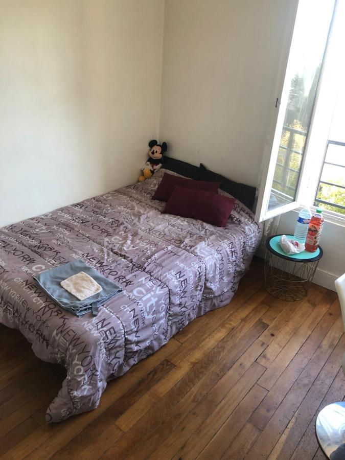 Appartement Tres Calme A 10Mn De Paris - Woman & Couples Only Courbevoie Dış mekan fotoğraf